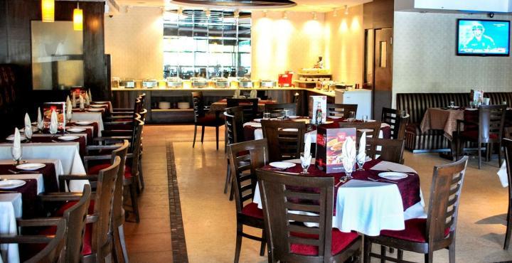 Hotel Klg International Zirakpur Kültér fotó